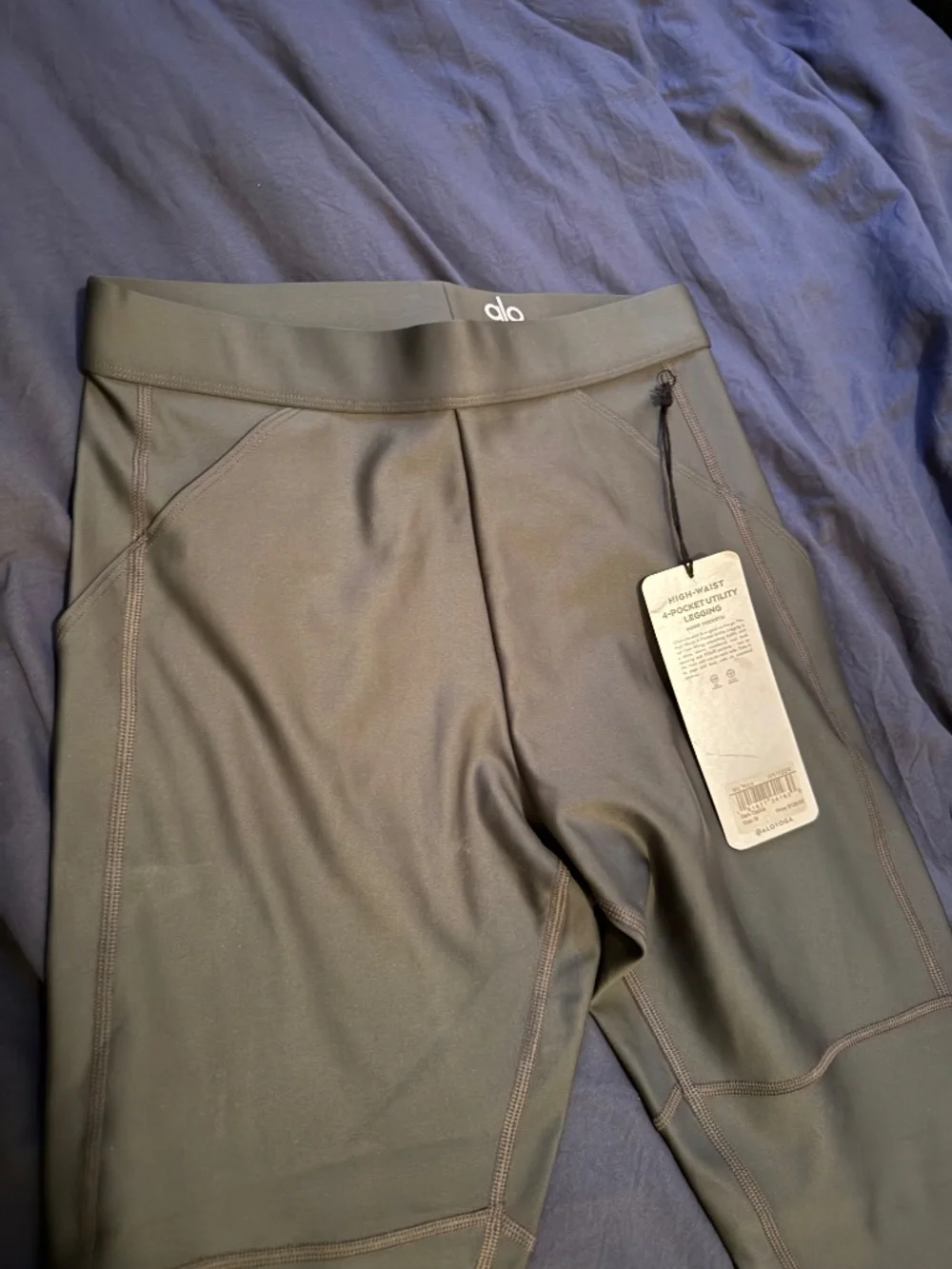 Alo Leggings
